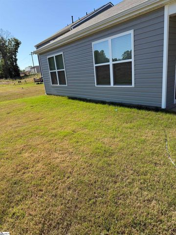 123 Elgin Drive, Laurens, SC 29360