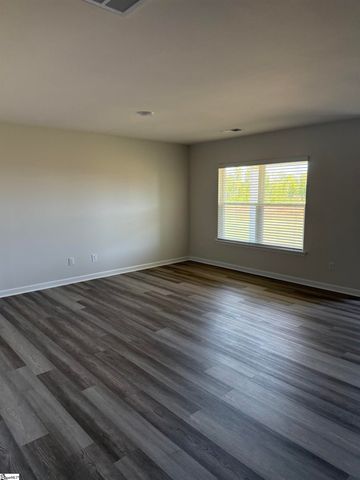 123 Elgin Drive, Laurens, SC 29360