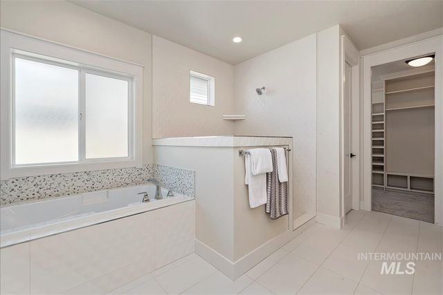 10200 Copperhead Lane, Caldwell, ID 83600