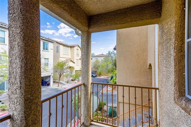 10331 Ladybug Bend Street, Las Vegas, NV 89183