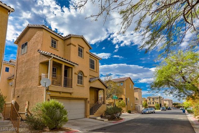 10331 Ladybug Bend Street, Las Vegas, NV 89183