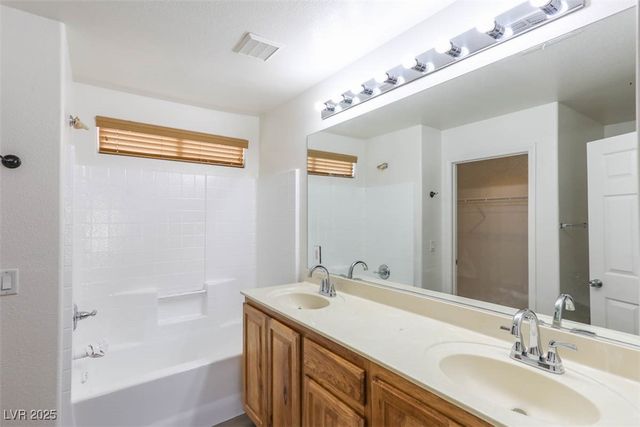 10331 Ladybug Bend Street, Las Vegas, NV 89183