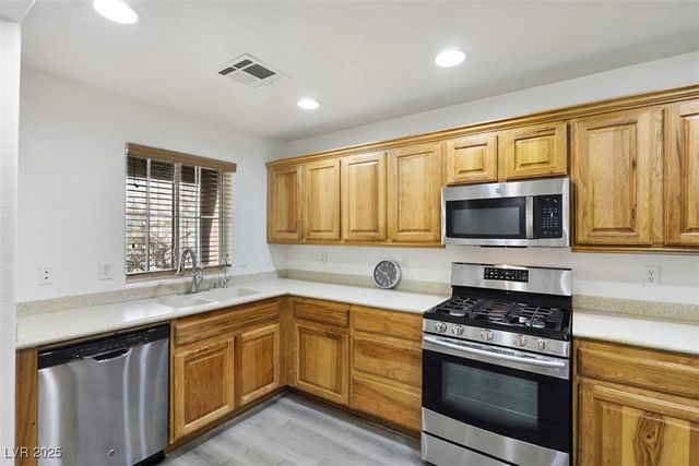 10331 Ladybug Bend Street, Las Vegas, NV 89183