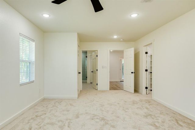 501 Elm Street, Lake Jackson, TX 77566