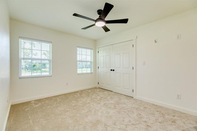 501 Elm Street, Lake Jackson, TX 77566