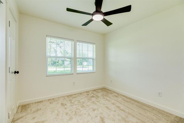 501 Elm Street, Lake Jackson, TX 77566