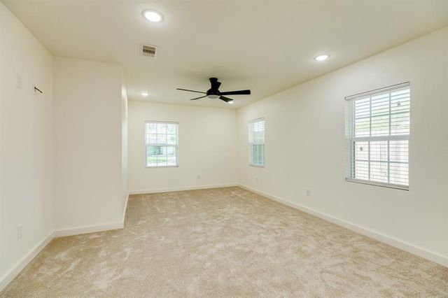 501 Elm Street, Lake Jackson, TX 77566