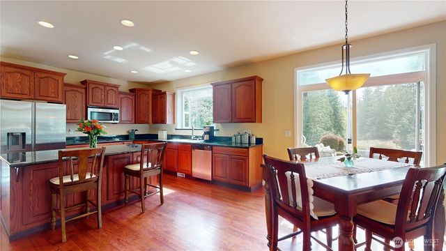 14691 NW Arabian Way, Seabeck, WA 98380