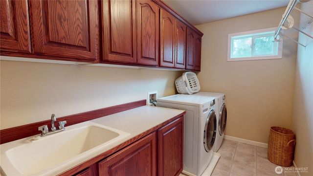 14691 NW Arabian Way, Seabeck, WA 98380