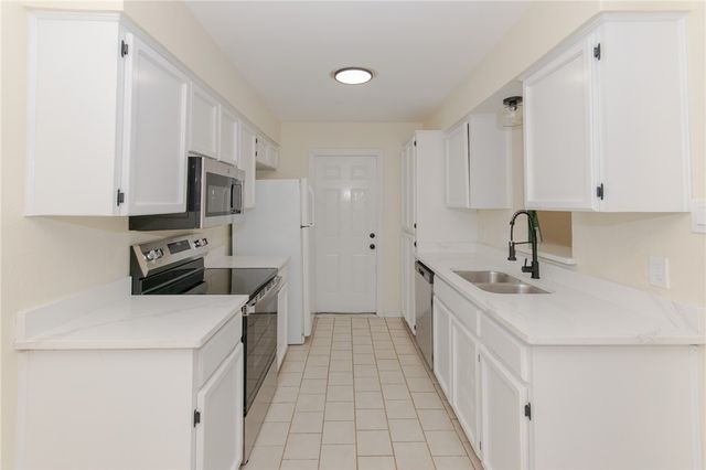914 Twite Cir, Corpus Christi, TX 78418