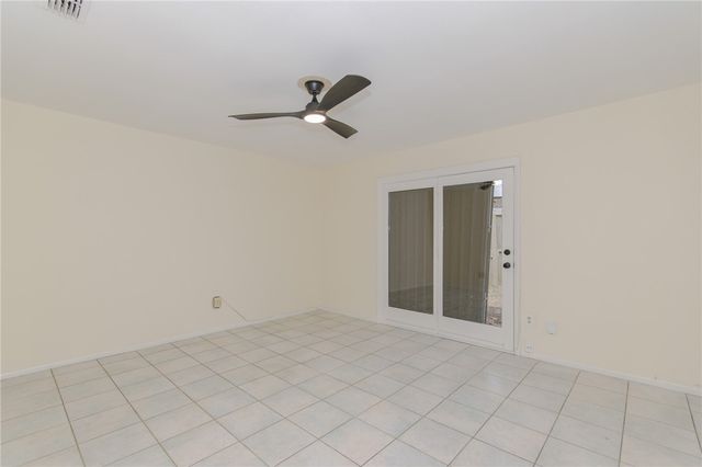 914 Twite Cir, Corpus Christi, TX 78418