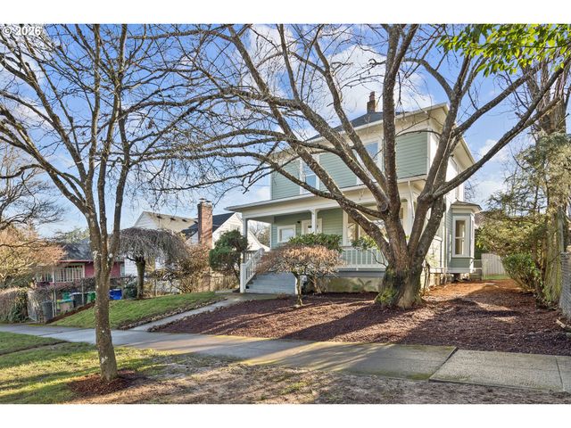 7614 Se TAYLOR St, Portland, OR 97215