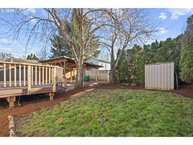 7614 Se TAYLOR St, Portland, OR 97215