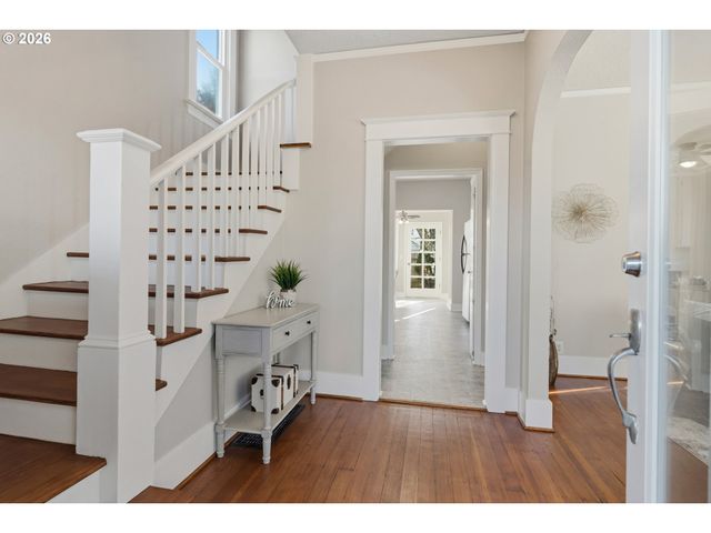 7614 Se TAYLOR St, Portland, OR 97215