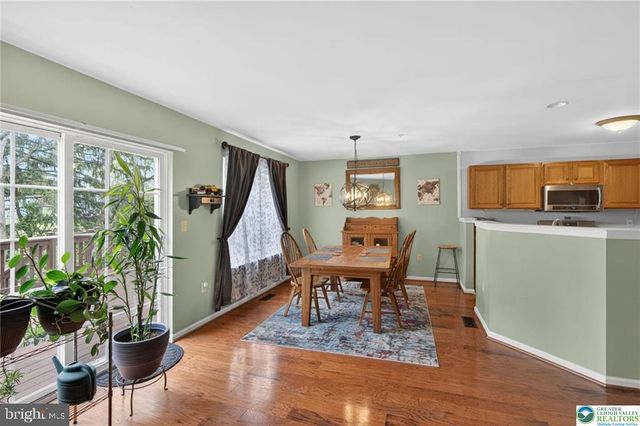 204 HAMPSHIRE DR, Sellersville, PA 18960