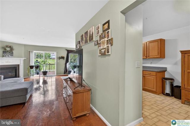 204 HAMPSHIRE DR, Sellersville, PA 18960