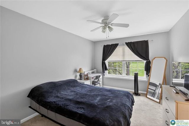 204 HAMPSHIRE DR, Sellersville, PA 18960
