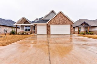 10425 SW 51st Street, Mustang, OK 73064