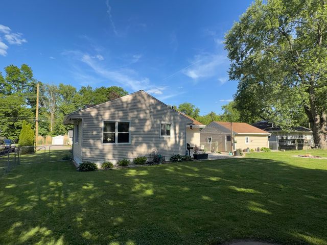 3456 Acacia Boulevard, Jackson, MI 49203