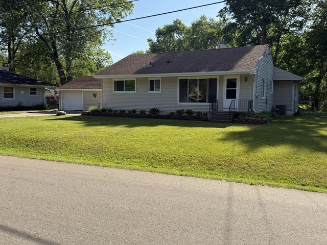 3456 Acacia Boulevard, Jackson, MI 49203