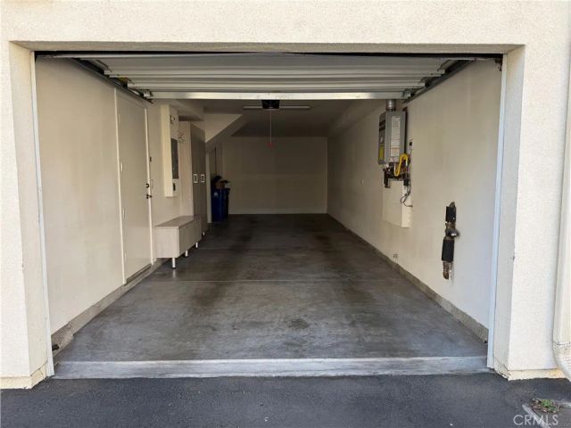 2924 Rowena Avenue 8, Los Angeles, CA 90039