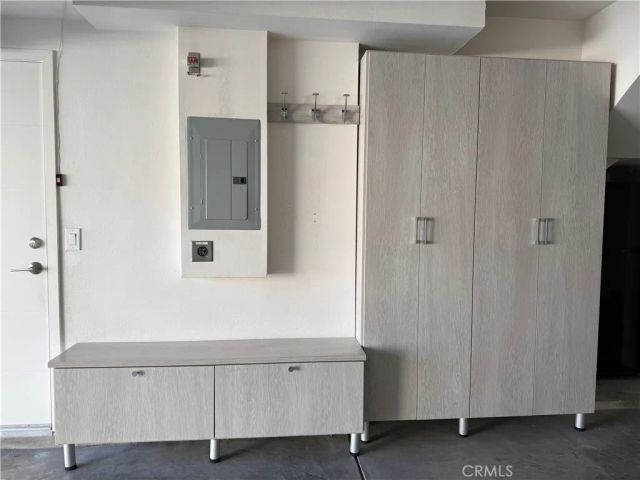 2924 Rowena Avenue 8, Los Angeles, CA 90039