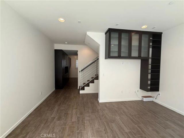 2924 Rowena Avenue 8, Los Angeles, CA 90039