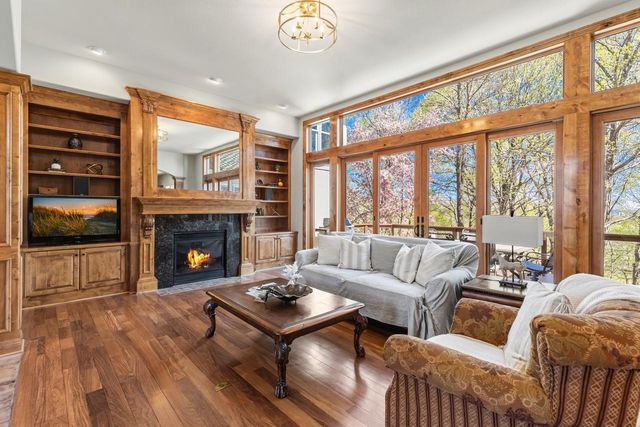 19043 Vogel Farm Trail, Eden Prairie, MN 55347
