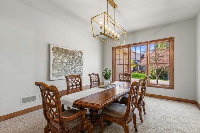 19043 Vogel Farm Trail, Eden Prairie, MN 55347