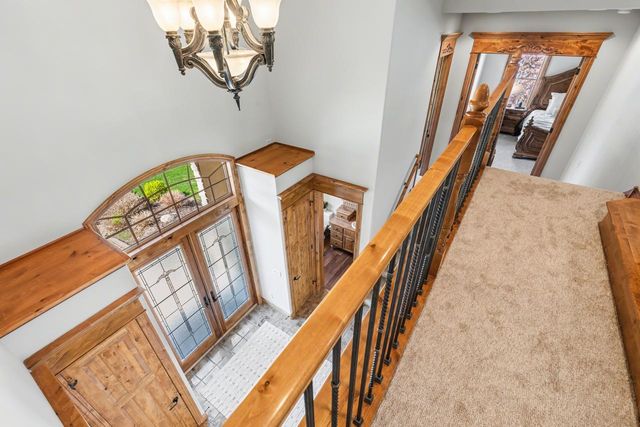 19043 Vogel Farm Trail, Eden Prairie, MN 55347