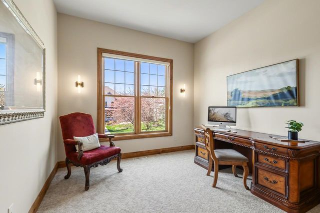 19043 Vogel Farm Trail, Eden Prairie, MN 55347