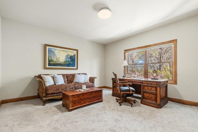 19043 Vogel Farm Trail, Eden Prairie, MN 55347
