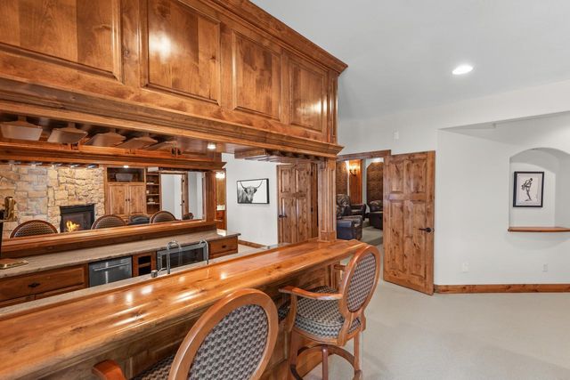 19043 Vogel Farm Trail, Eden Prairie, MN 55347