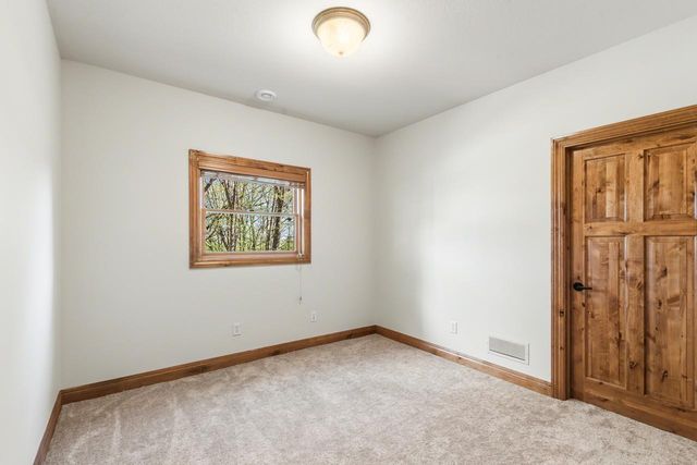 19043 Vogel Farm Trail, Eden Prairie, MN 55347