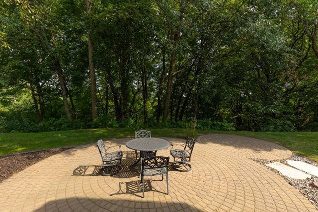 19043 Vogel Farm Trail, Eden Prairie, MN 55347
