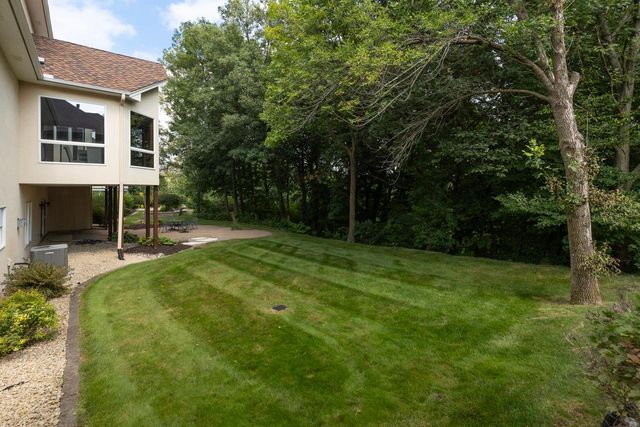 19043 Vogel Farm Trail, Eden Prairie, MN 55347