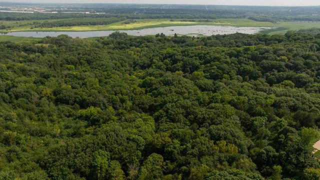 19043 Vogel Farm Trail, Eden Prairie, MN 55347