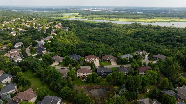 19043 Vogel Farm Trail, Eden Prairie, MN 55347