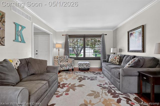 3085 Baypoint Drive, Rochester Hills, MI 48309