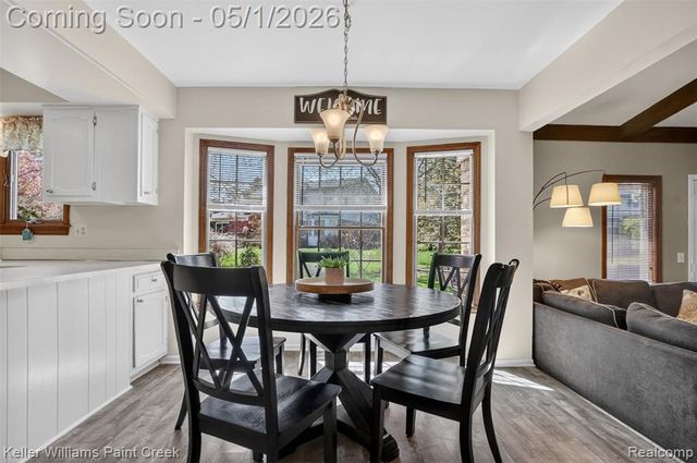 3085 Baypoint Drive, Rochester Hills, MI 48309