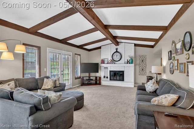 3085 Baypoint Drive, Rochester Hills, MI 48309