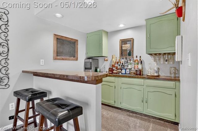 3085 Baypoint Drive, Rochester Hills, MI 48309
