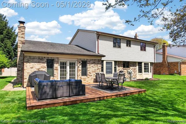 3085 Baypoint Drive, Rochester Hills, MI 48309