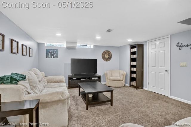 3085 Baypoint Drive, Rochester Hills, MI 48309