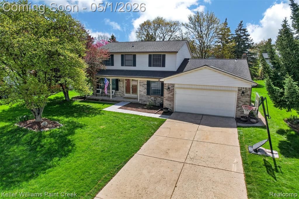 3085 Baypoint Drive, Rochester Hills, MI 48309