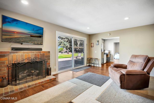 1379 Nonchalant Drive, Simi Valley, CA 93065