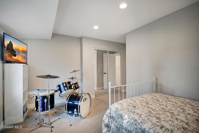 1379 Nonchalant Drive, Simi Valley, CA 93065