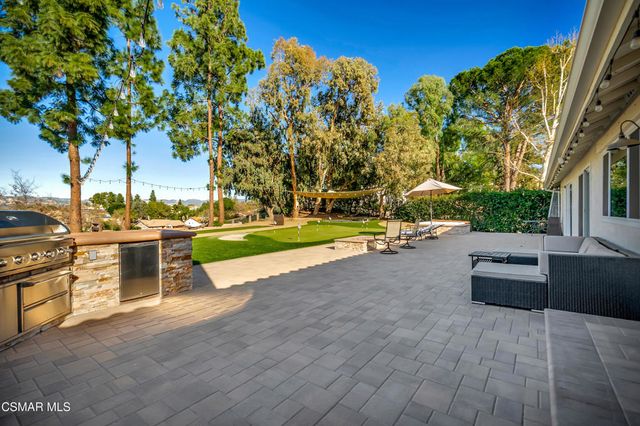 1379 Nonchalant Drive, Simi Valley, CA 93065