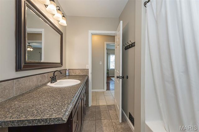 1500 E 6th Street, Washington, MO 63090