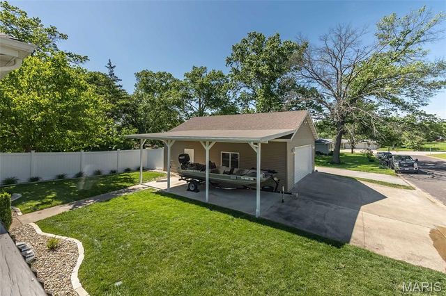 1500 E 6th Street, Washington, MO 63090